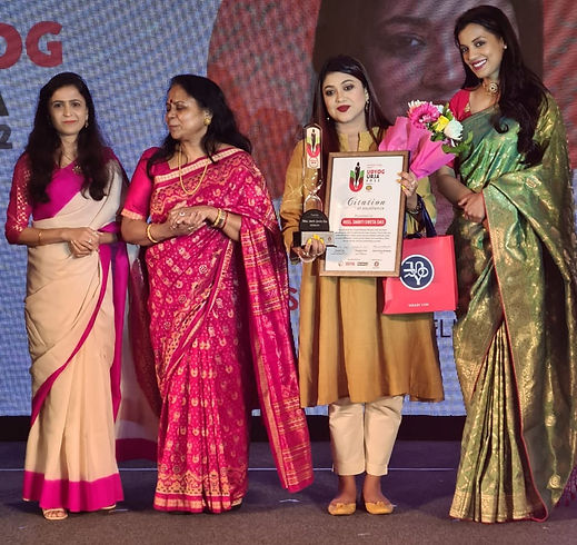 WhatsApp Image 2022-05-27 at 6.00_edited.jpg